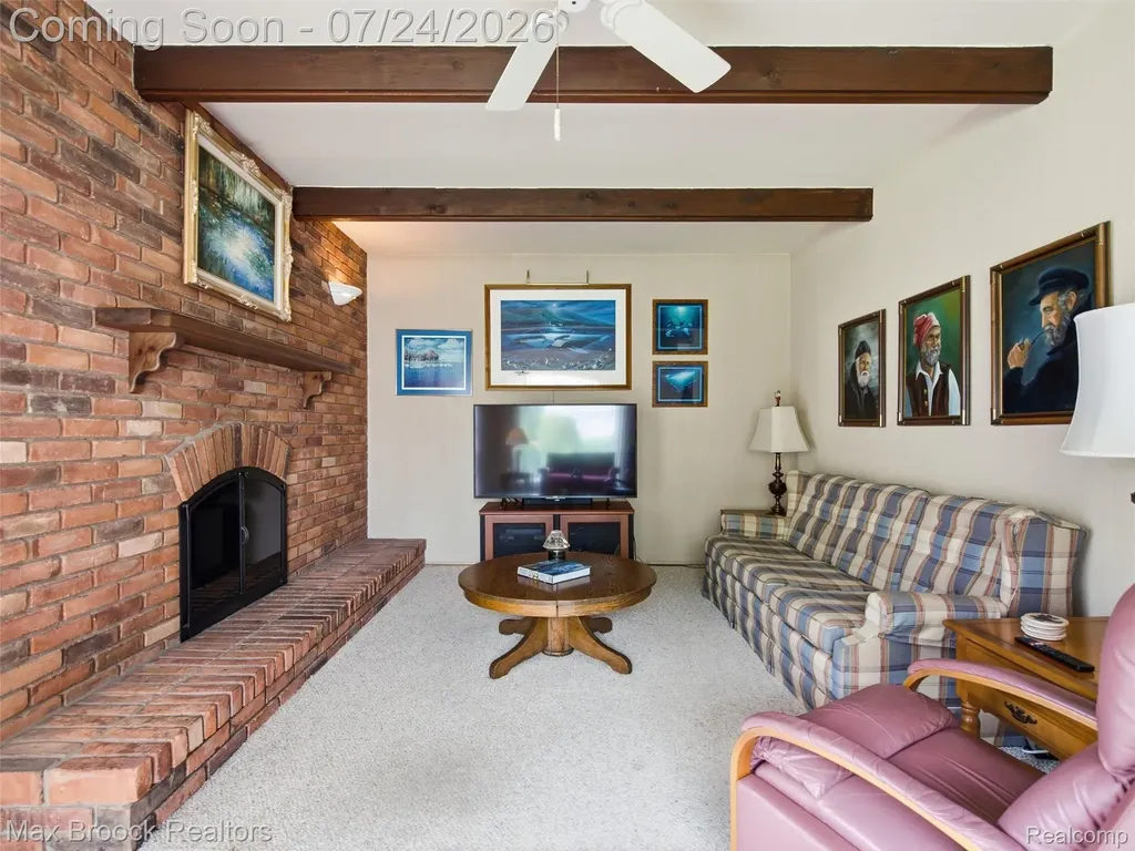 30056 Blancke Drive Warren City MI 48093