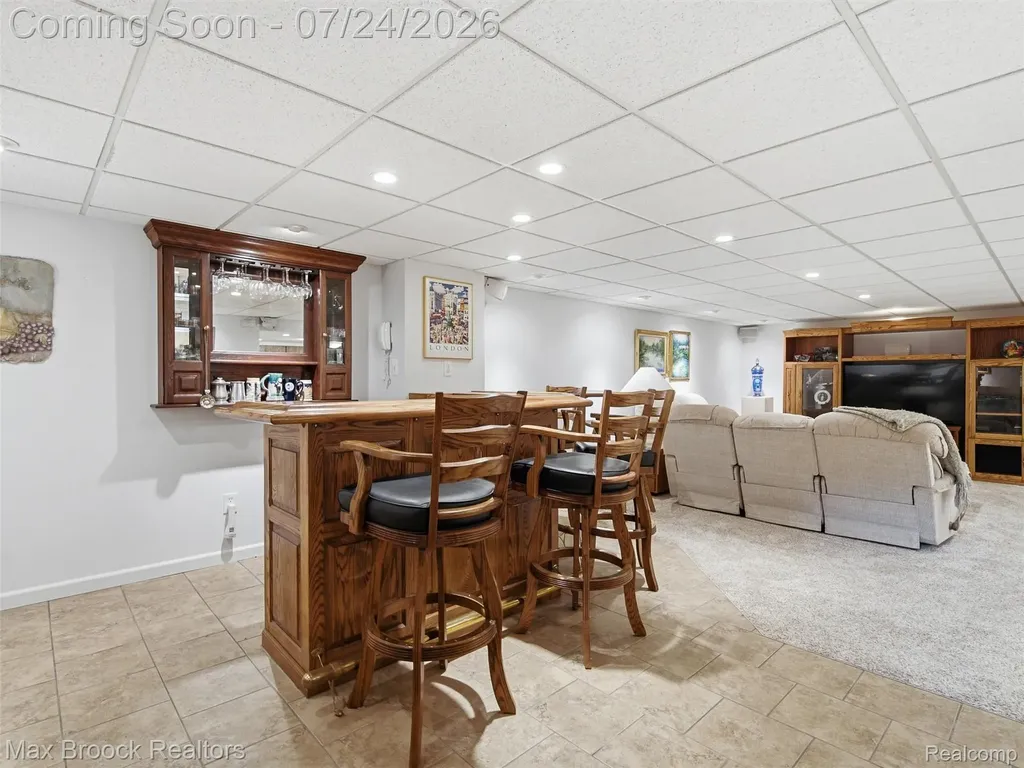 30056 Blancke Drive Warren City MI 48093