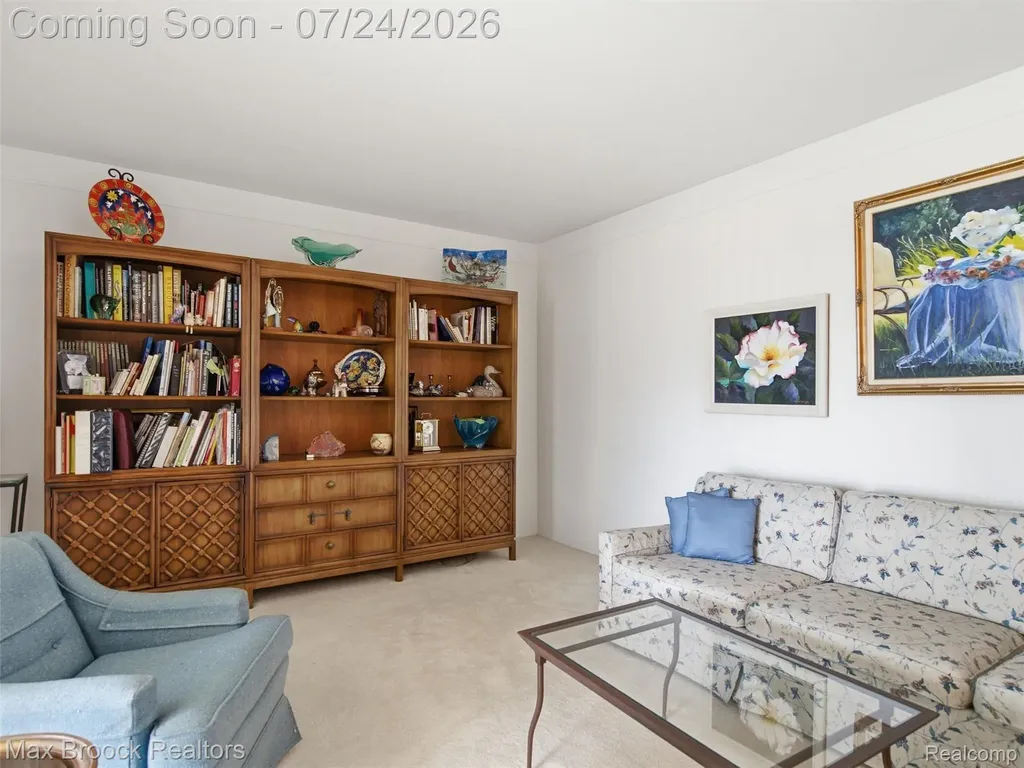 30056 Blancke Drive Warren City MI 48093