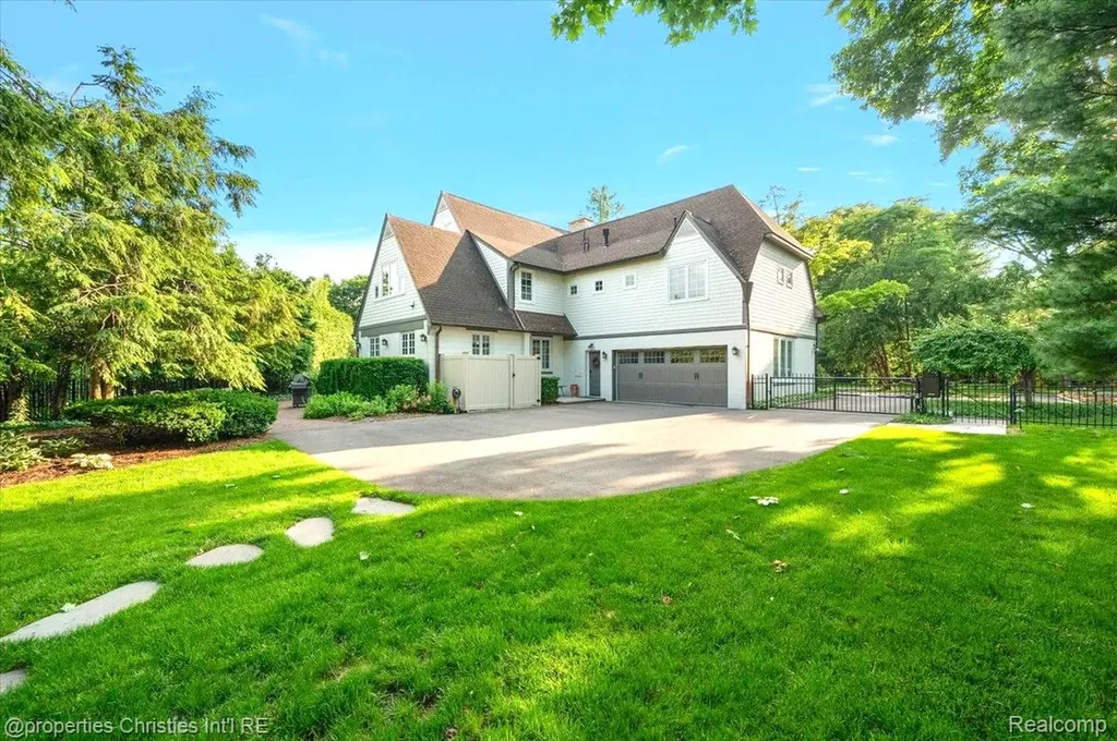 528 Covington Road Bloomfield Hills City MI 48301