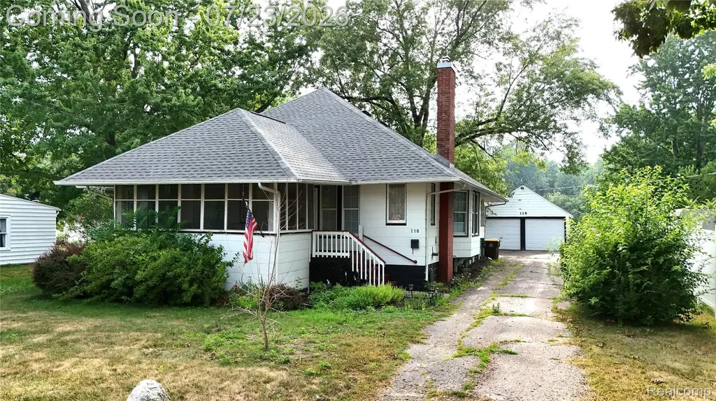118 Commercial Street Chesaning Village MI 48616