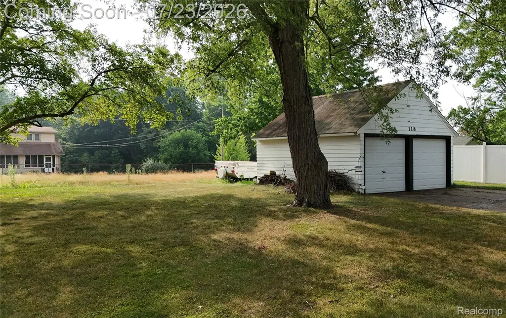 118 Commercial Street Chesaning Village MI 48616