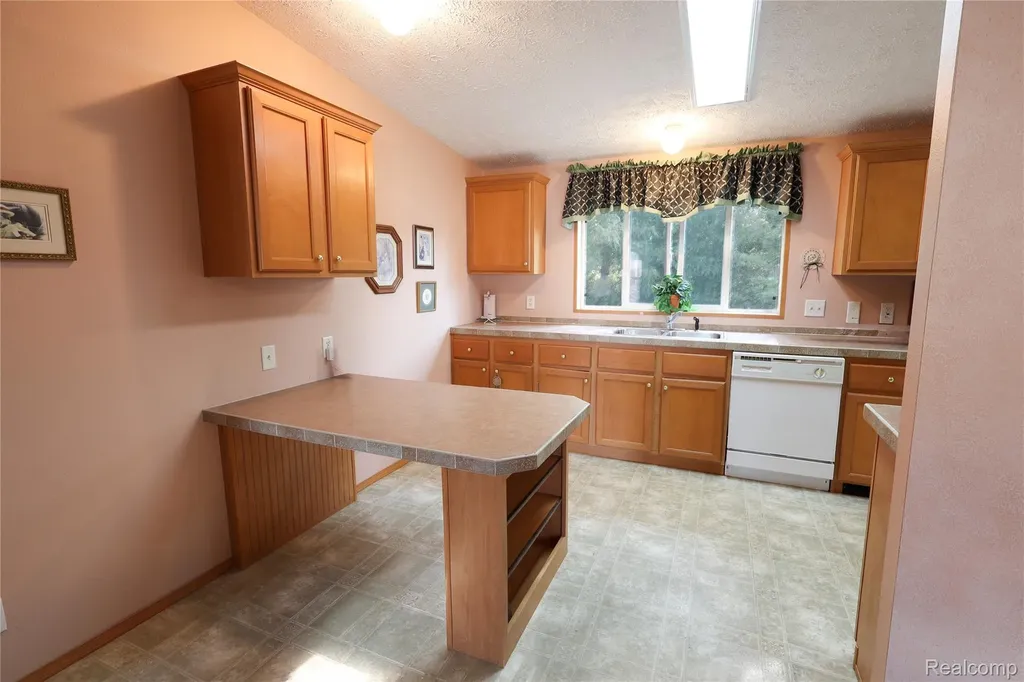 3423 Green Apple Court Ash Township MI 48117