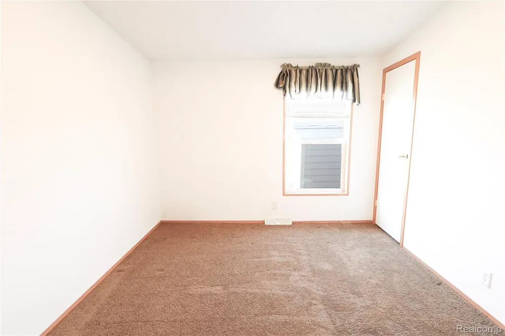 3423 Green Apple Court Ash Township MI 48117