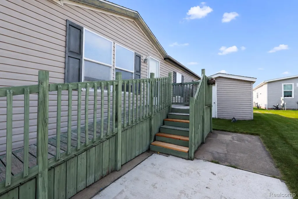 3423 Green Apple Court Ash Township MI 48117