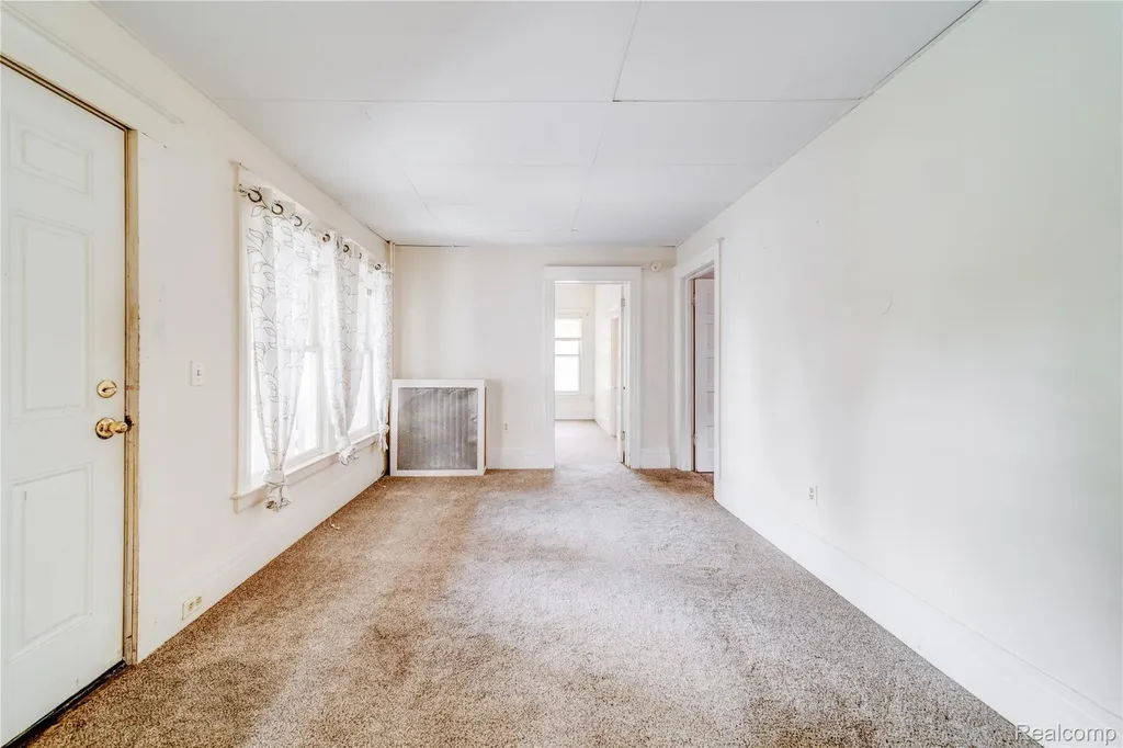 1024 8th Street Port Huron City MI 48060