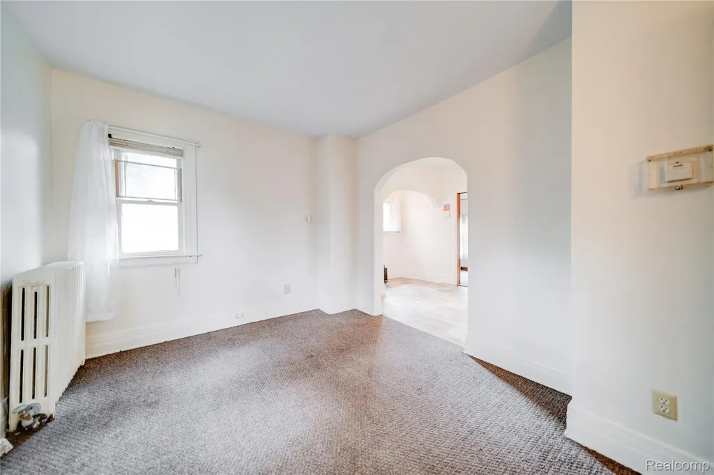 1024 8th Street Port Huron City MI 48060