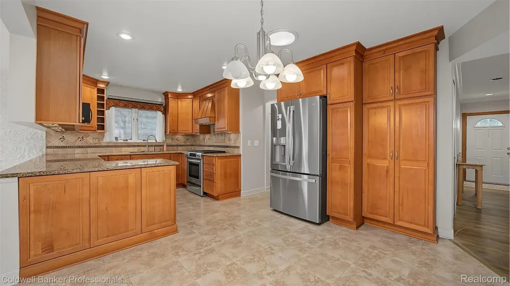 36544 Thomas Drive Sterling Heights City MI 48312
