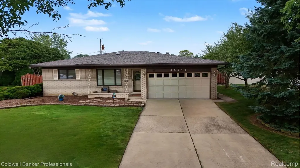 36544 Thomas Drive Sterling Heights City MI 48312
