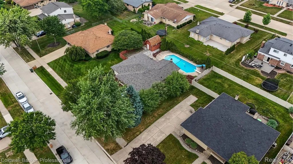 36544 Thomas Drive Sterling Heights City MI 48312
