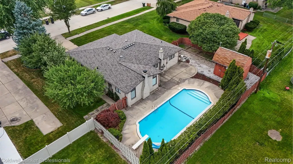 36544 Thomas Drive Sterling Heights City MI 48312