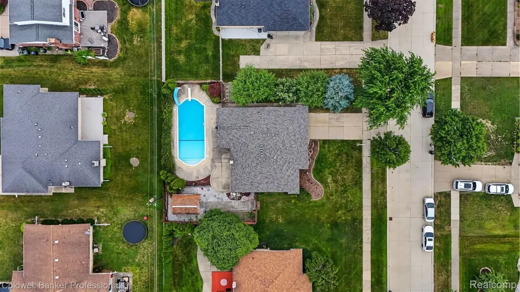 36544 Thomas Drive Sterling Heights City MI 48312