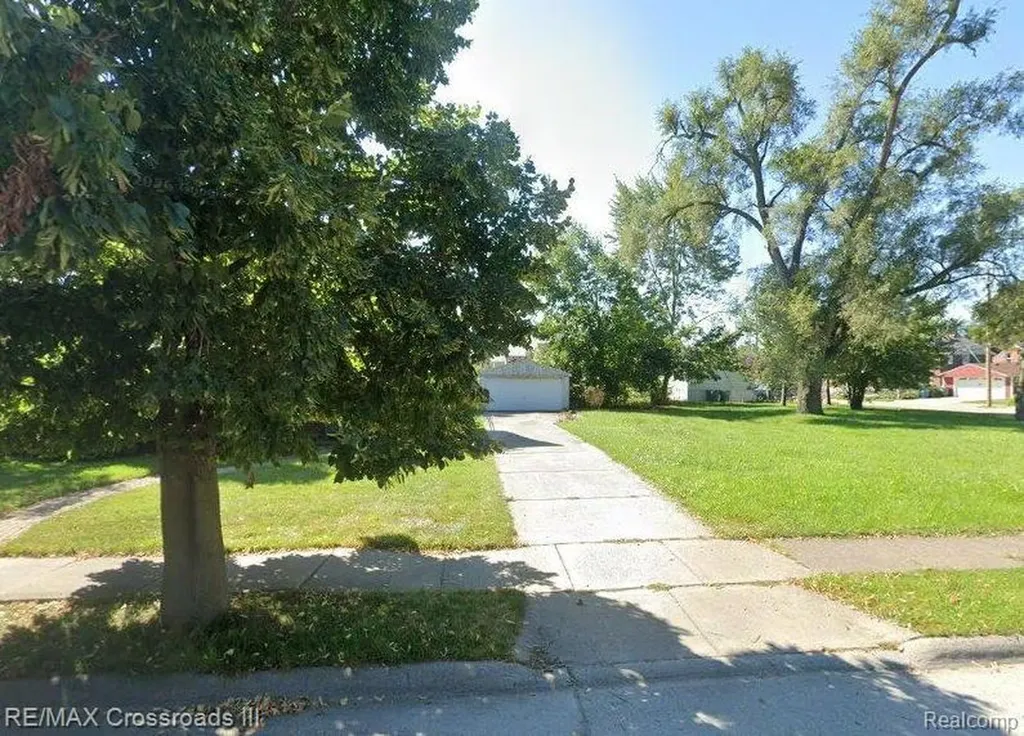 989 Kings Highway Lincoln Park City MI 48146