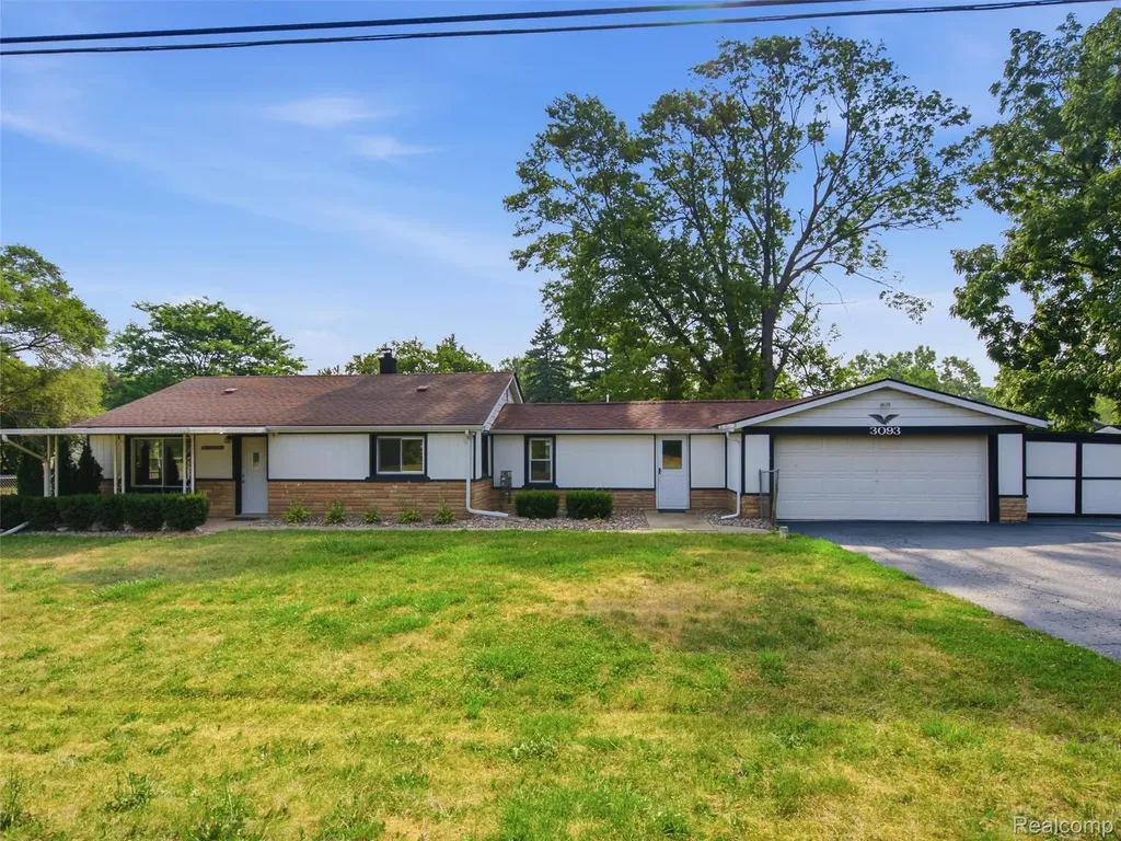 3093 Shaw Street Burton City MI 48529