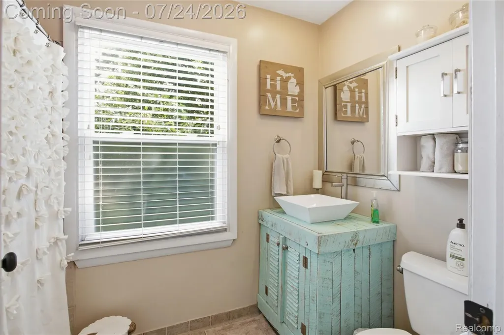 9260 Oakview Street Plymouth Charter Township MI 48170