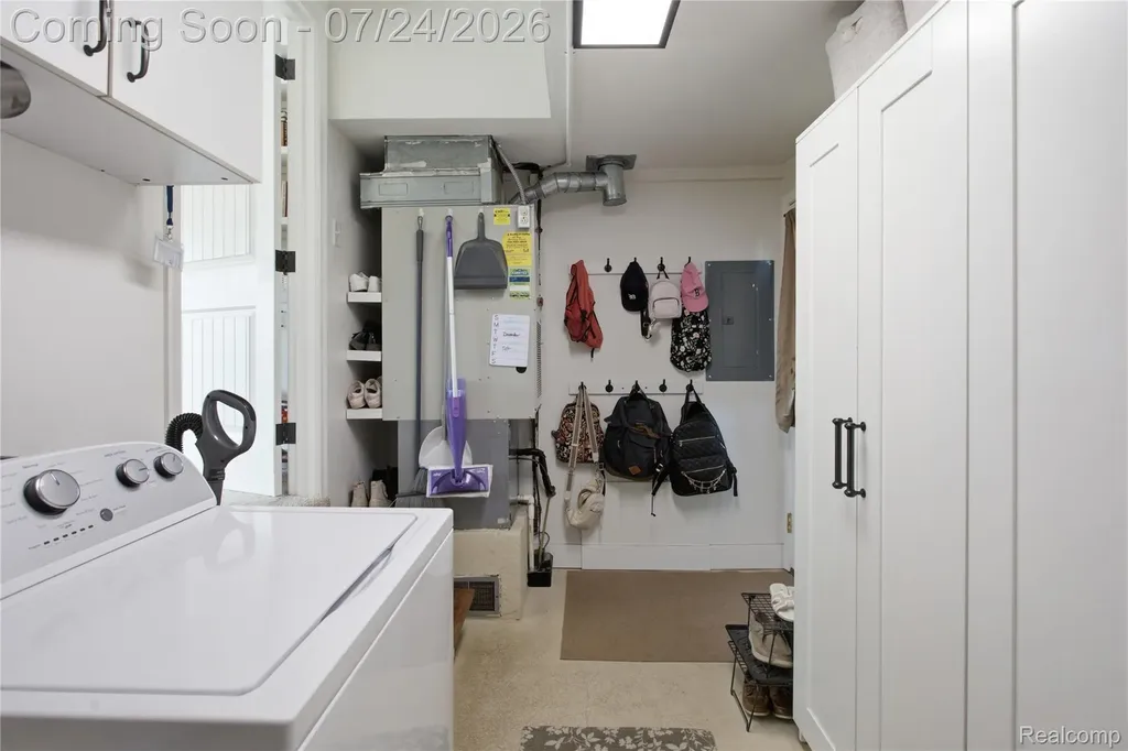 9260 Oakview Street Plymouth Charter Township MI 48170