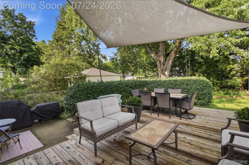 9260 Oakview Street Plymouth Charter Township MI 48170