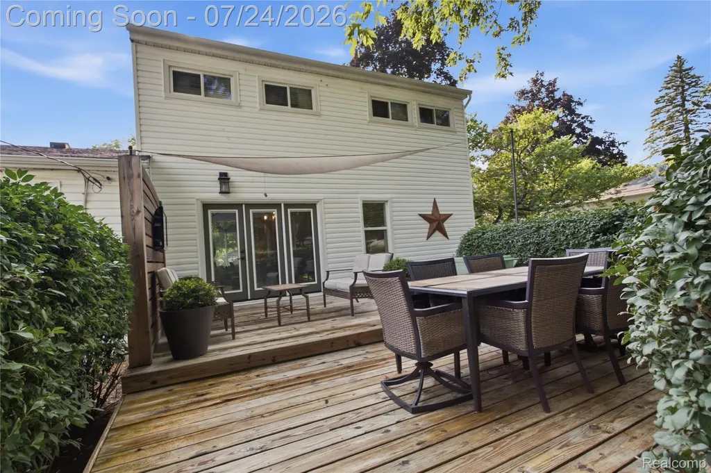 9260 Oakview Street Plymouth Charter Township MI 48170