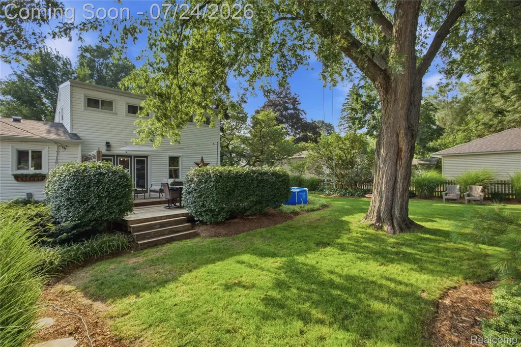 9260 Oakview Street Plymouth Charter Township MI 48170