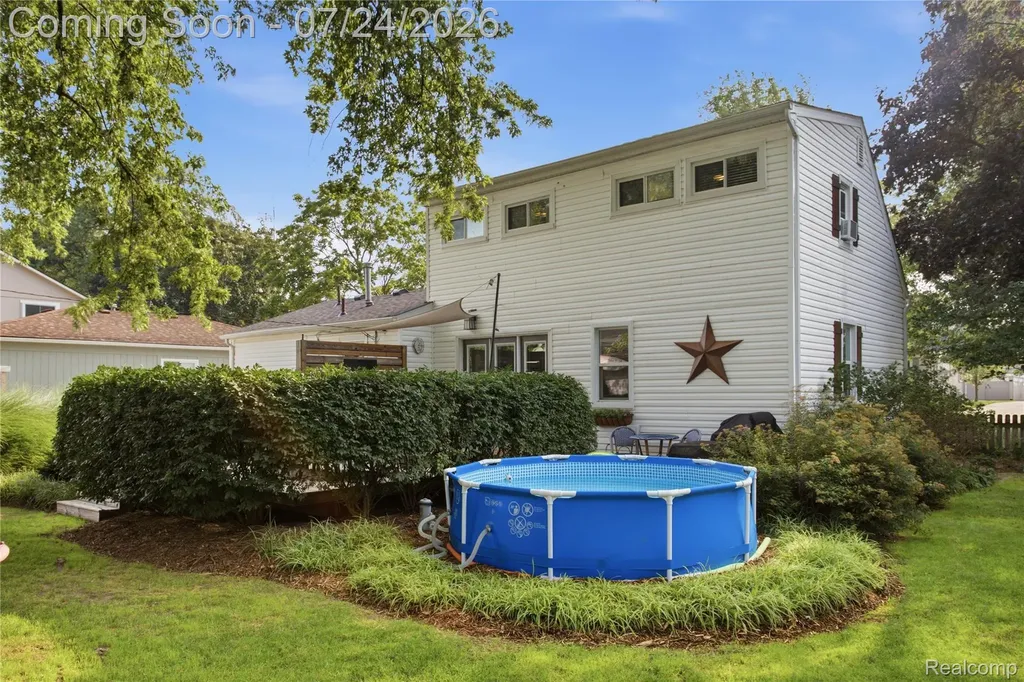 9260 Oakview Street Plymouth Charter Township MI 48170