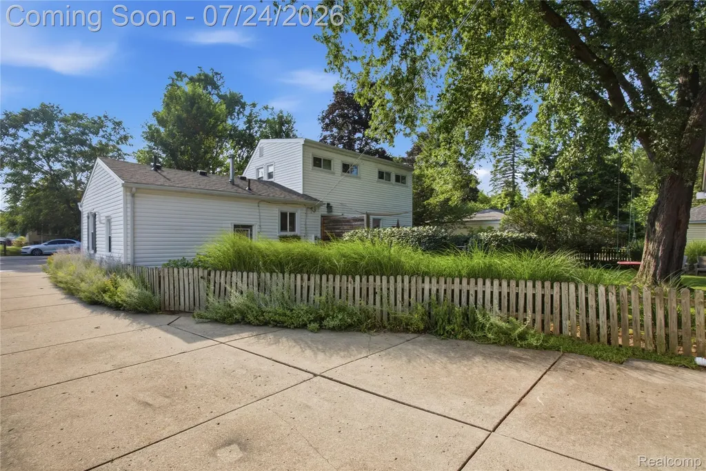 9260 Oakview Street Plymouth Charter Township MI 48170