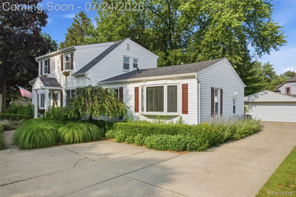 9260 Oakview Street Plymouth Charter Township MI 48170