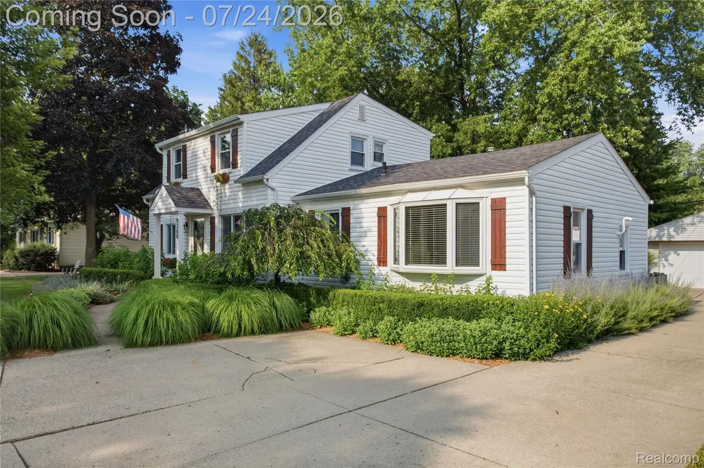 9260 Oakview Street Plymouth Charter Township MI 48170