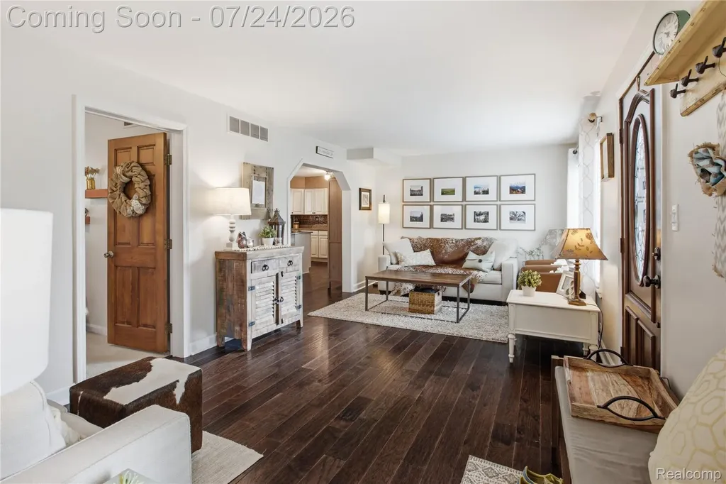 9260 Oakview Street Plymouth Charter Township MI 48170