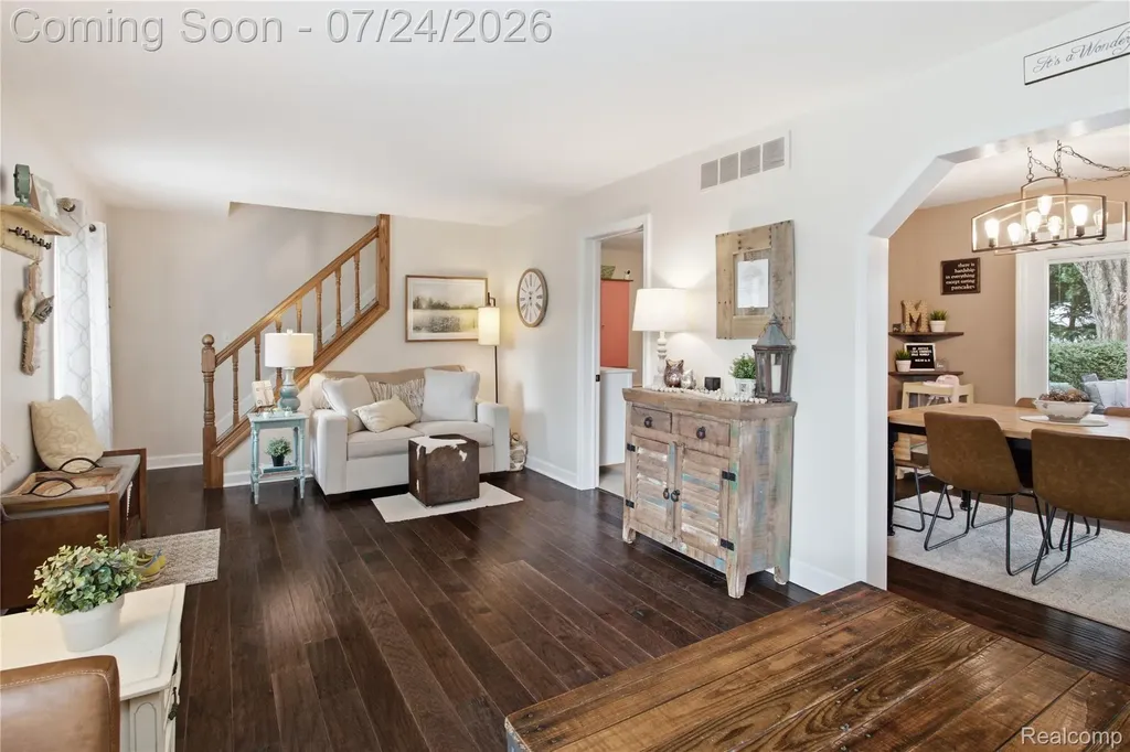 9260 Oakview Street Plymouth Charter Township MI 48170
