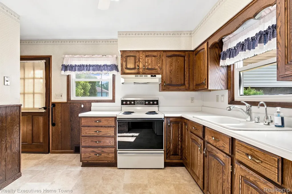 1105 S 15th Street St. Clair City MI 48079