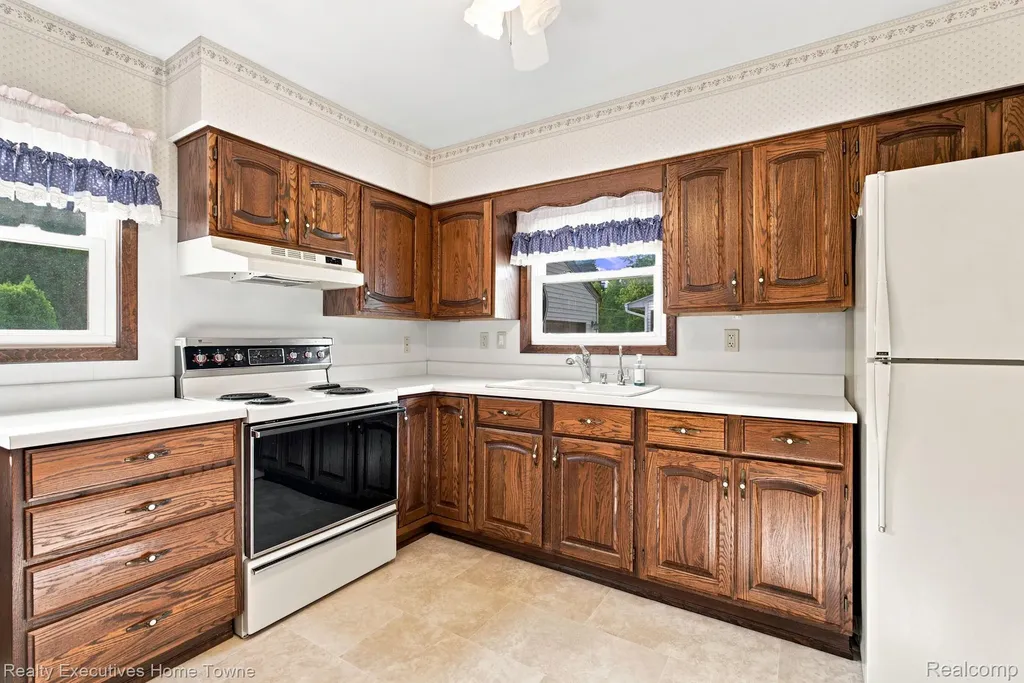 1105 S 15th Street St. Clair City MI 48079