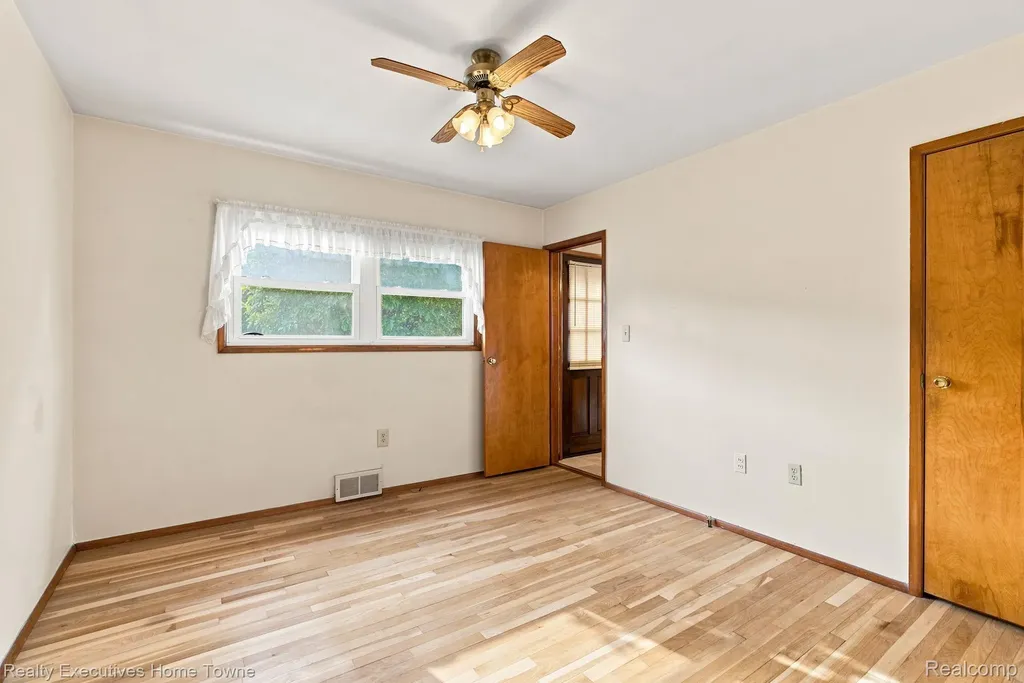 1105 S 15th Street St. Clair City MI 48079