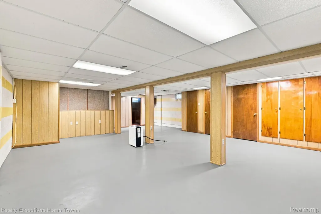1105 S 15th Street St. Clair City MI 48079
