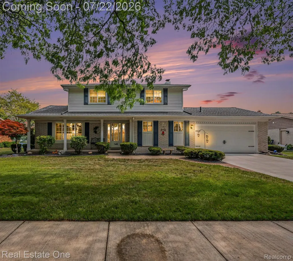 1524 3 Lakes Drive Troy City MI 48085
