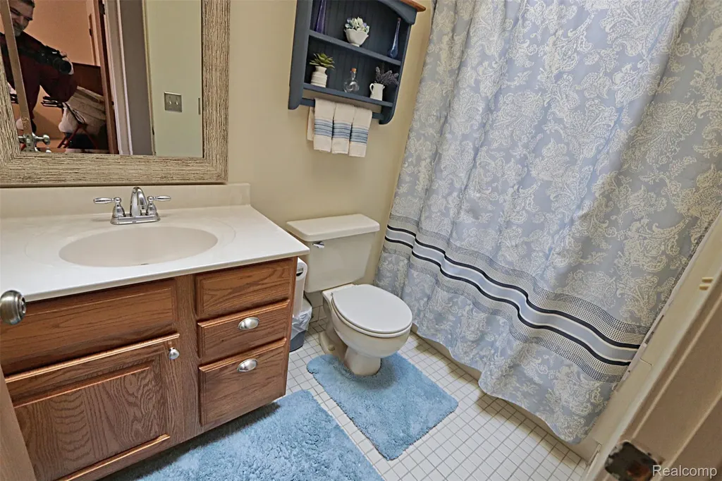2131 Vine Way Drive Canton Charter Township MI 48188