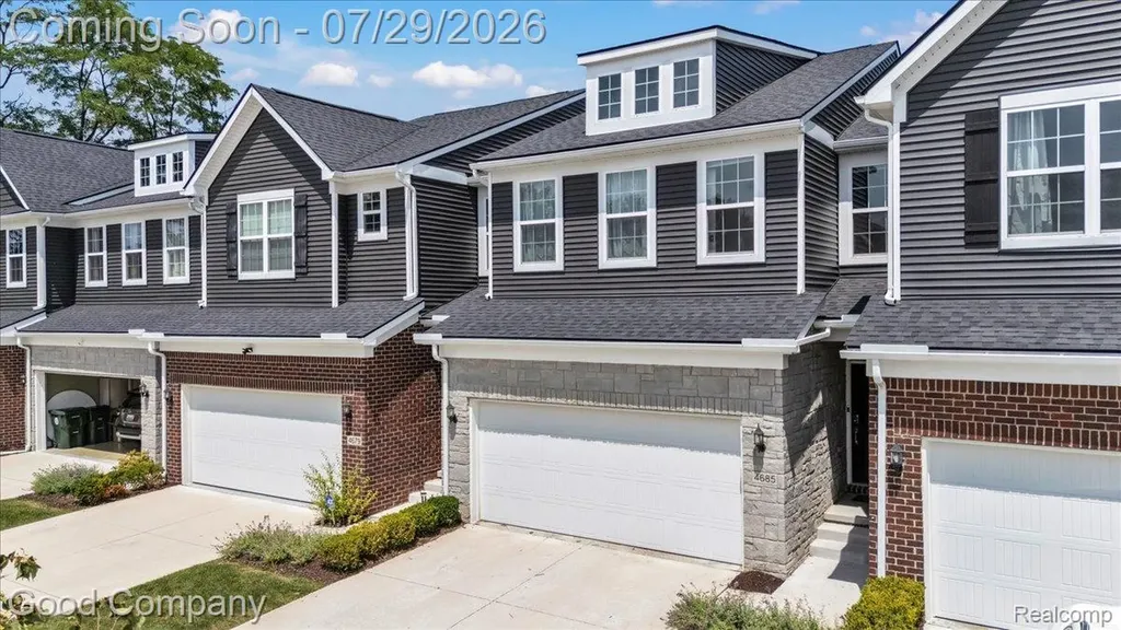 4685 Broomfield Way Lake Orion Village MI 48359