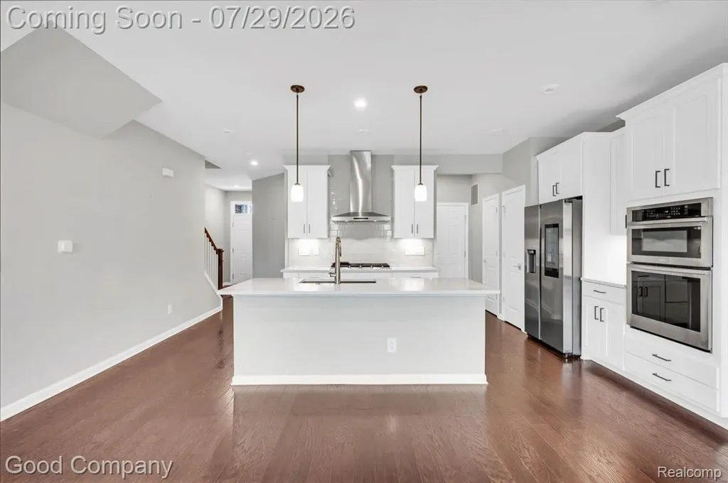 4685 Broomfield Way Lake Orion Village MI 48359