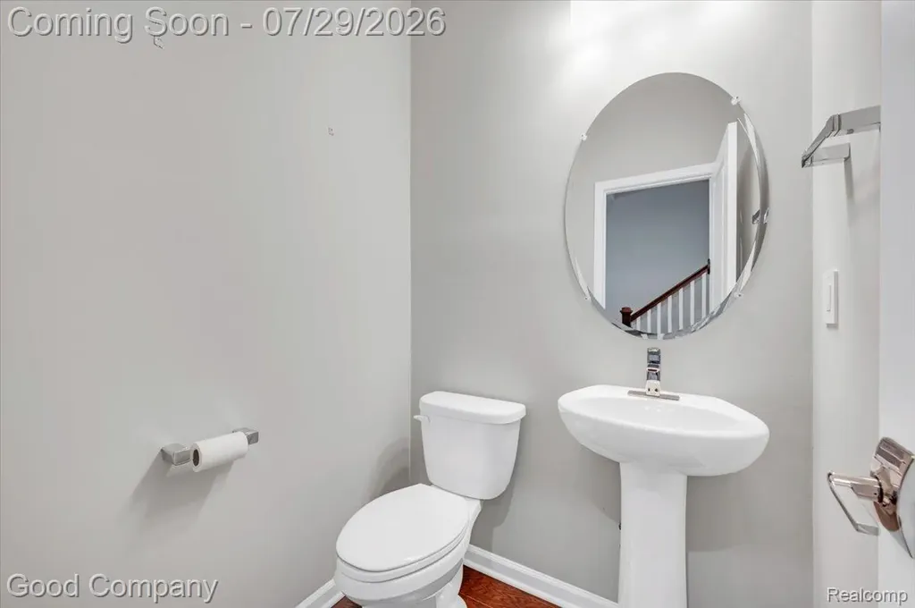 4685 Broomfield Way Lake Orion Village MI 48359