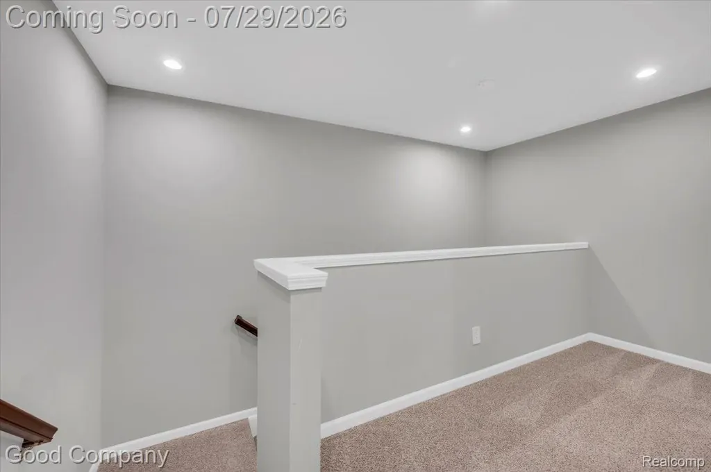 4685 Broomfield Way Lake Orion Village MI 48359