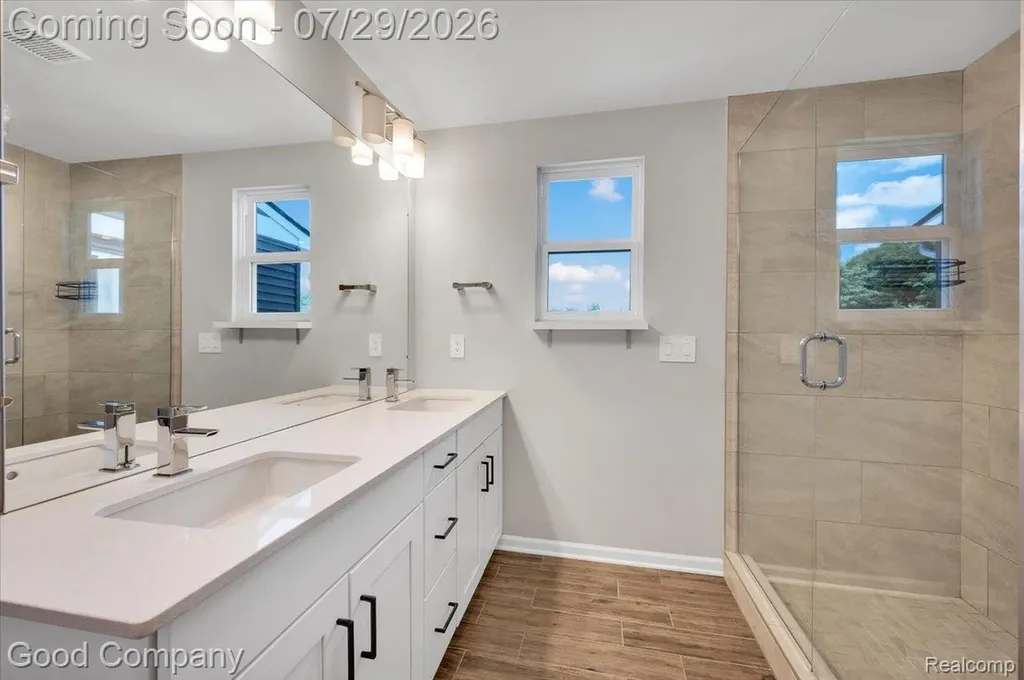 4685 Broomfield Way Lake Orion Village MI 48359