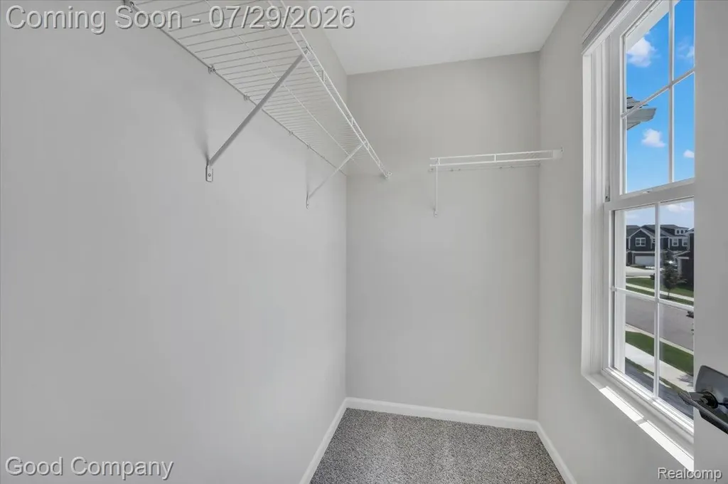 4685 Broomfield Way Lake Orion Village MI 48359