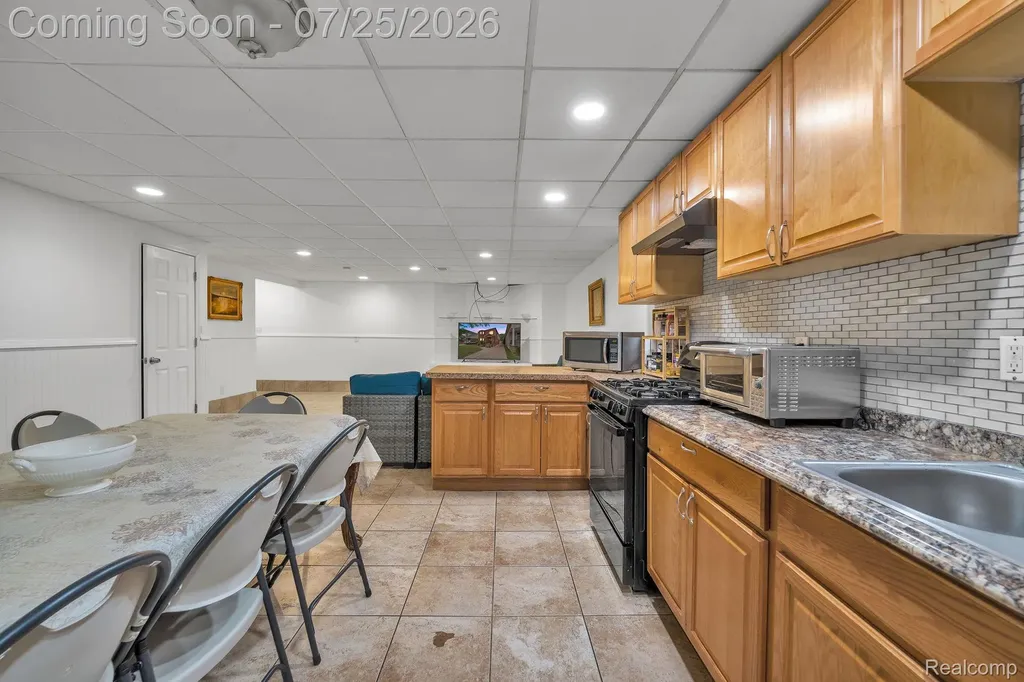 5294 Bingham Street Dearborn City MI 48126