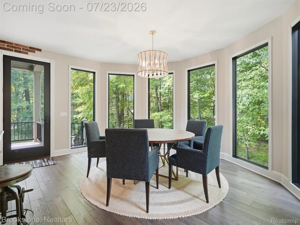 10218 Creekwood Trail Springfield Charter Township MI 48350