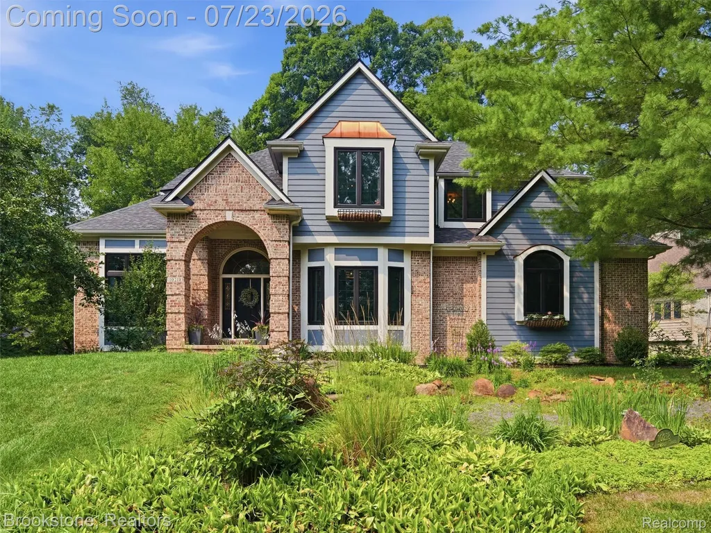 10218 Creekwood Trail Springfield Charter Township MI 48350