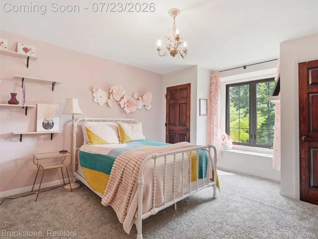 10218 Creekwood Trail Springfield Charter Township MI 48350