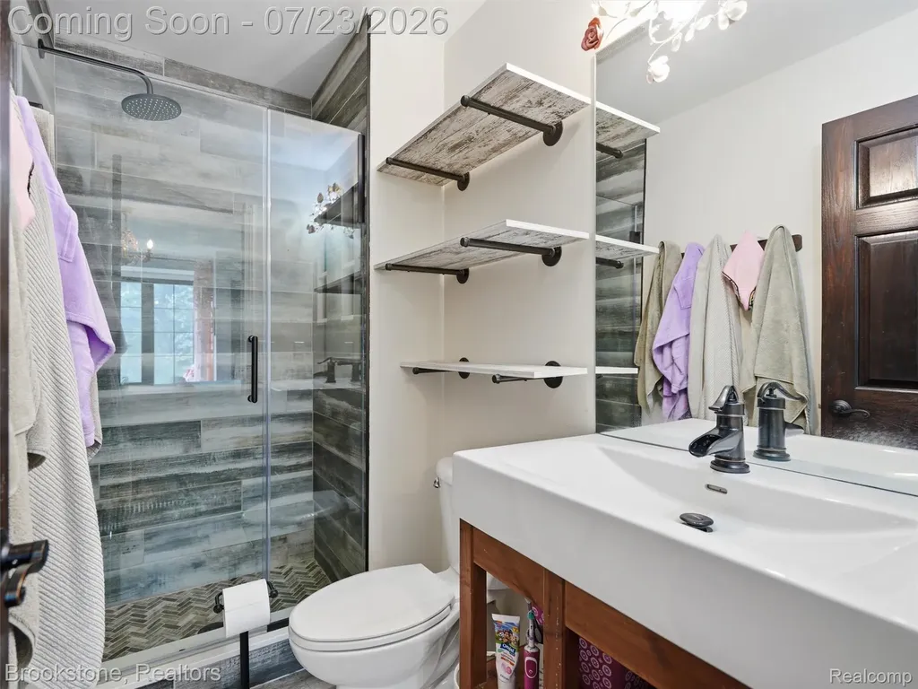 10218 Creekwood Trail Springfield Charter Township MI 48350
