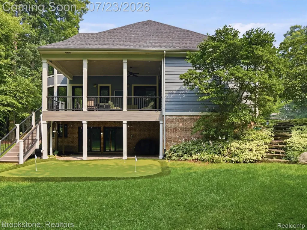 10218 Creekwood Trail Springfield Charter Township MI 48350