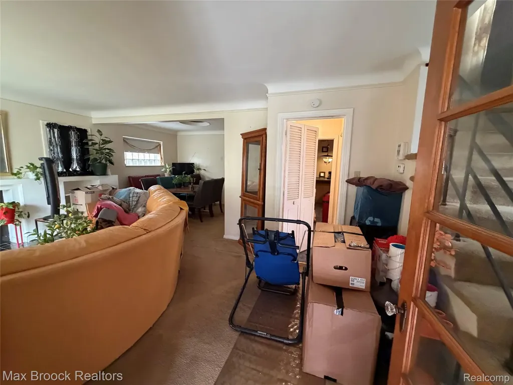 19341 Ohio Street Detroit City MI 48221