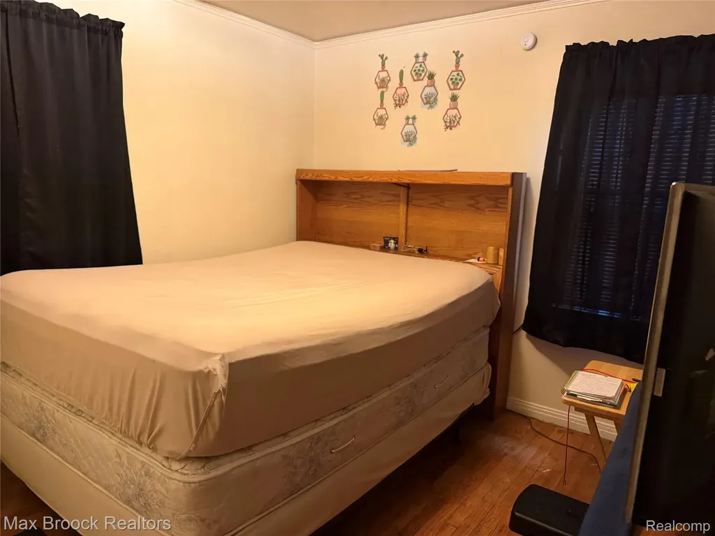 19341 Ohio Street Detroit City MI 48221