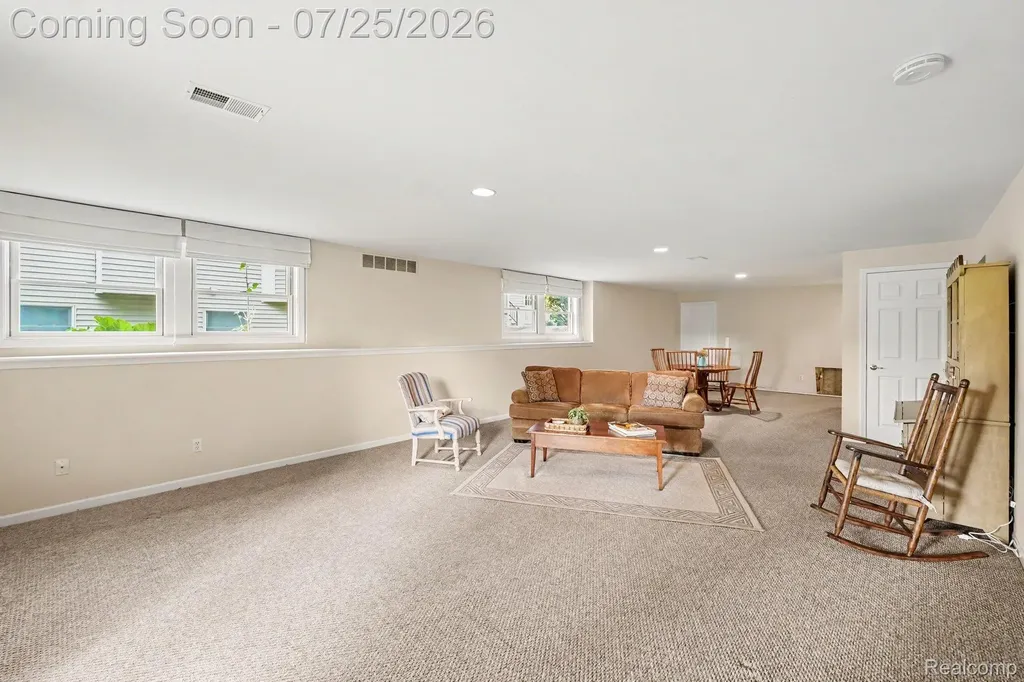 307 Creekwood Circle Linden City MI 48451